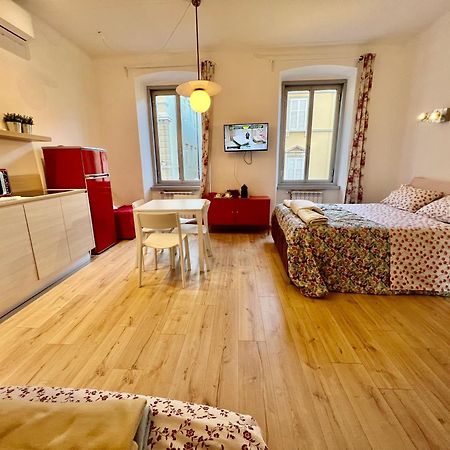 Alla Scalinata Del Teatro Rossetti Confort Suites Parcheggio ترييستي المظهر الخارجي الصورة