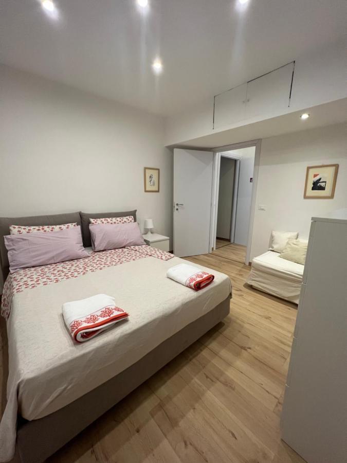 Alla Scalinata Del Teatro Rossetti Confort Suites Parcheggio ترييستي المظهر الخارجي الصورة