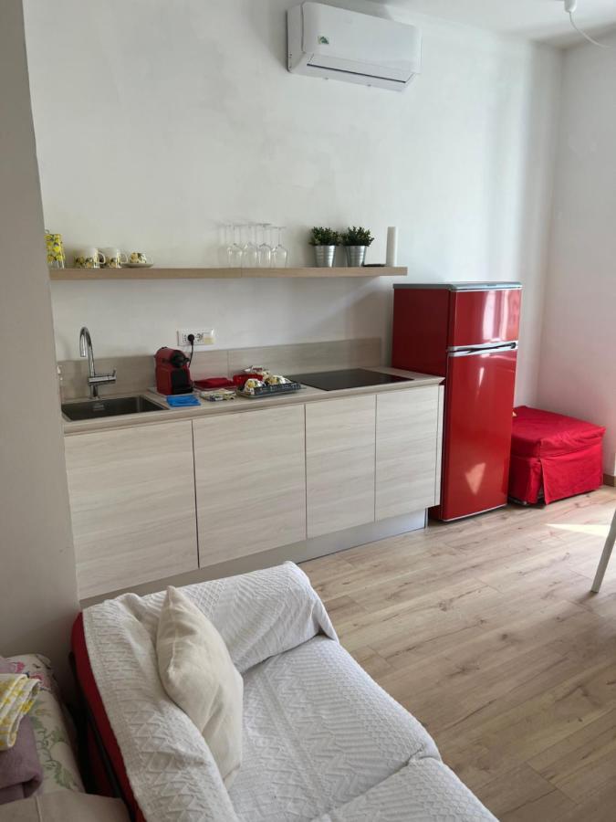 Alla Scalinata Del Teatro Rossetti Confort Suites Parcheggio ترييستي المظهر الخارجي الصورة