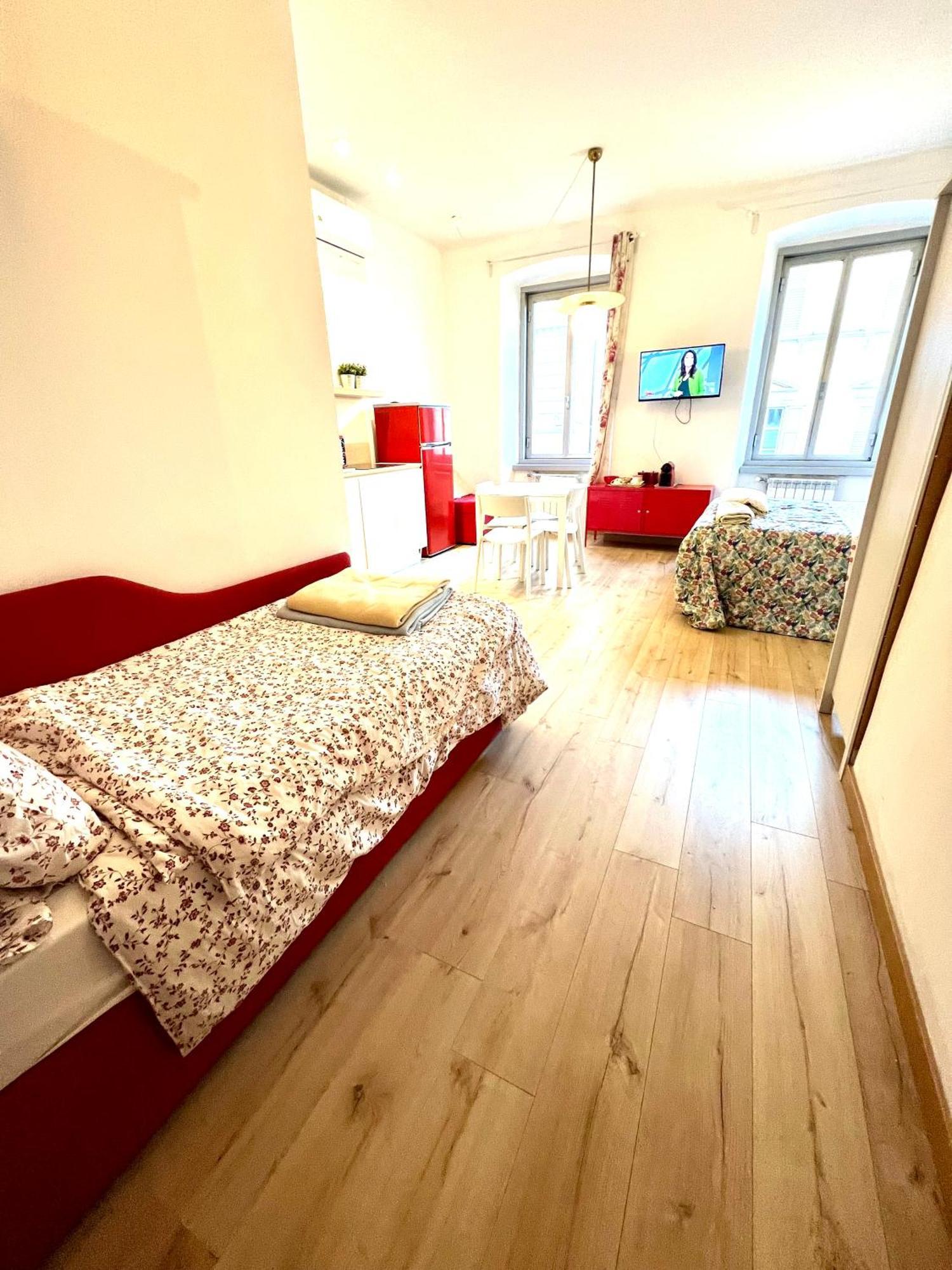 Alla Scalinata Del Teatro Rossetti Confort Suites Parcheggio ترييستي المظهر الخارجي الصورة